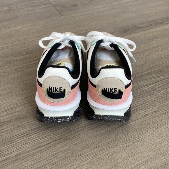 Nike Sneakers - Picture 3 of 7